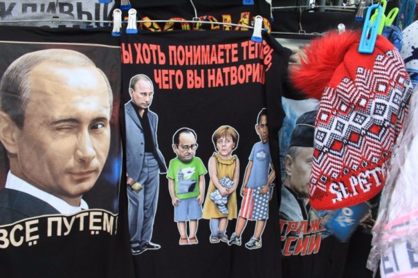 «Говорящие» сувениры: Украина и вправду не Россия 
