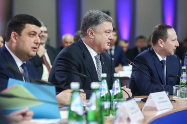 Ночное рандеву: Порошенко ищет крайних за блокаду и отсутствие транша МВФ Ночное рандеву: Порошенко ищет крайних за блокаду и отсутствие транша МВФ