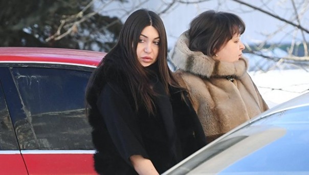 Суд бессрочно лишил Багдасарян водительских прав