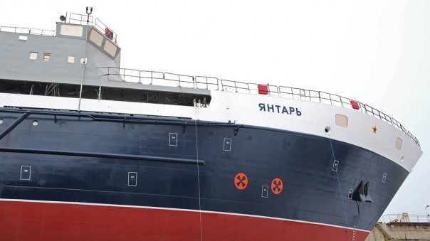 Судно "Янтарь" нашло затонувшие в Средиземном море истребители Су-33 и МиГ-29КР