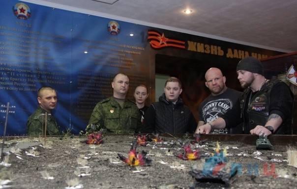 Сводка от НМ ЛНР 23 марта 2017. ВСУ обстреляли пригород Луганска, в Лутугинском р-не подорвана опора ЛЭП, ООН подтвердила смерть 7 жителей от рук СБУ Сводка от НМ ЛНР 23 марта 2017. ВСУ обстреляли пригород Луганска, в Лутугинском р-не подорвана опора ЛЭП, ООН подтвердила смерть 7 жителей от рук СБУ