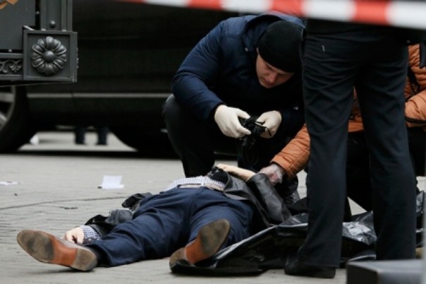 Последствия расстрела: Илья Пономарев попросил охрану, а Порошенко жалуется Батьке