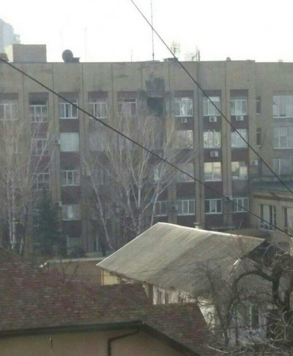 Здание Минобороны ДНР обстреляли из гранатомета