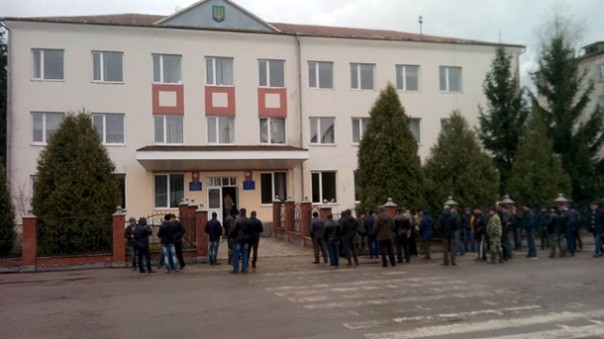 Ровно угрожает Украине Донецком