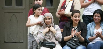 Их осталось пятеро: остальные беженцы сбежали от Латвии