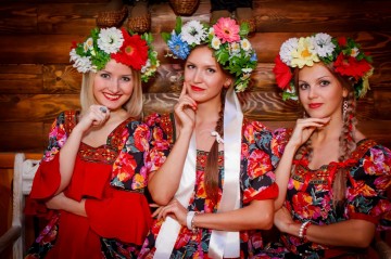 Елена, Лена и Лёшка