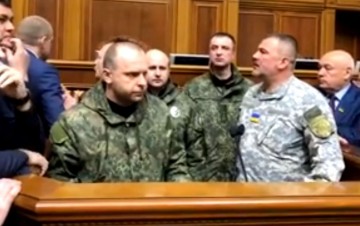 Человек, стрелявший в людей Семенченко на стороне ополчения, вещает теперь с трибуны Верховной Рады