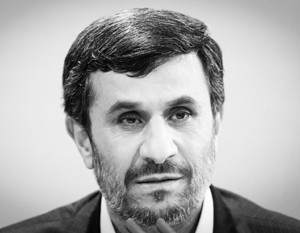 Ахмадинежад зарегистрировался кандидатом на выборах президента Ирана