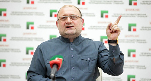 Власти Чечни предложили журналистам "Новой газеты" извиниться перед чеченцами за статьи о геях