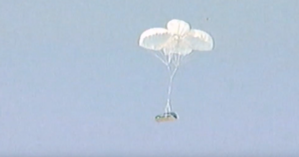 В честь 40-летия легендарного внедорожника, в Тикси будет установлен флаг LADA