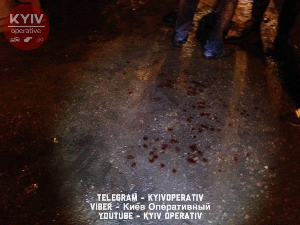 В Киеве устроили кровавую поножовщину в троллейбусе В Киеве устроили кровавую поножовщину в троллейбусе