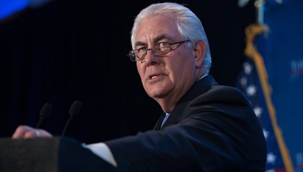 Тиллерсон заверил Порошенко в поддержке территориальной целостности Украины