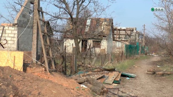 Кровавый снайпер ВСУ и снаряды с надписью «Детям Донбасса». Перемирие так и не началось