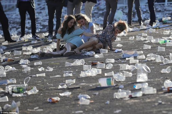 Учитесь, ватники, как отдыхают настоящие бараны и баронесы, сэры и серихи Учитесь, ватники, как отдыхают настоящие бараны и баронесы, сэры и серихи