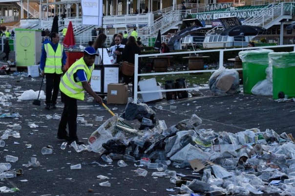 Учитесь, ватники, как отдыхают настоящие бараны и баронесы, сэры и серихи Учитесь, ватники, как отдыхают настоящие бараны и баронесы, сэры и серихи