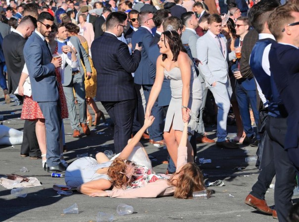 Учитесь, ватники, как отдыхают настоящие бараны и баронесы, сэры и серихи Учитесь, ватники, как отдыхают настоящие бараны и баронесы, сэры и серихи