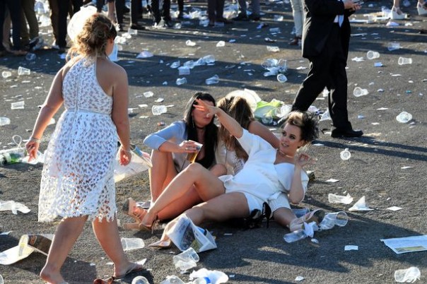 Учитесь, ватники, как отдыхают настоящие бараны и баронесы, сэры и серихи Учитесь, ватники, как отдыхают настоящие бараны и баронесы, сэры и серихи