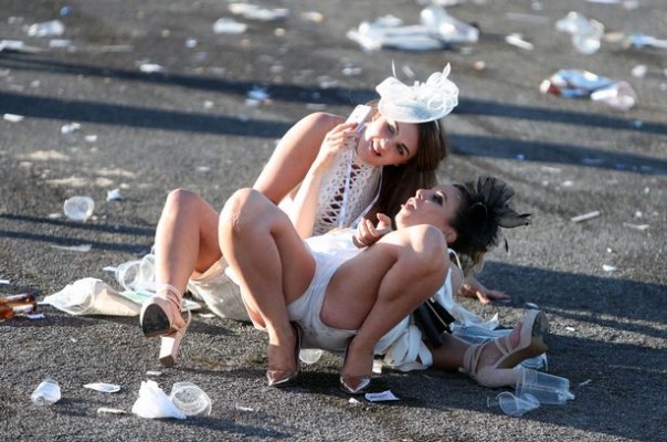 Учитесь, ватники, как отдыхают настоящие бараны и баронесы, сэры и серихи Учитесь, ватники, как отдыхают настоящие бараны и баронесы, сэры и серихи