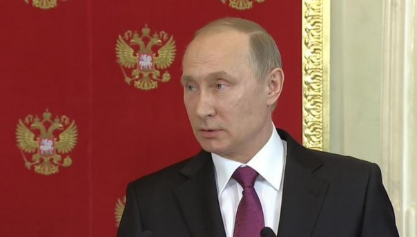 "Скучно, девочки": Путин вспомнил "12 стульев", комментируя обвинения в химатаках