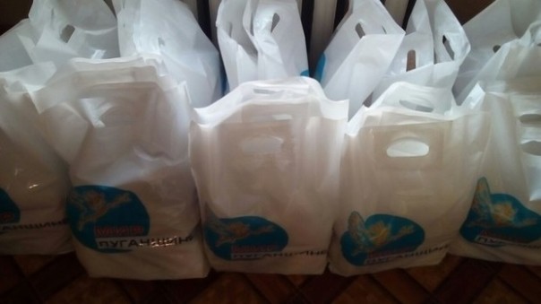 Сводка от НМ ЛНР 12 апреля 2017. Укрофашисты шесть раз нарушили "режим тишины", выпустили около 140 мин и снарядов, повреждены дома в п. Фрунзе Сводка от НМ ЛНР 12 апреля 2017. Укрофашисты шесть раз нарушили "режим тишины", выпустили около 140 мин и снарядов, повреждены дома в п. Фрунзе