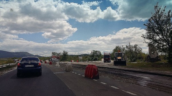 Строительство скоростной трассы к Крымскому мосту идет по графику Строительство скоростной трассы к Крымскому мосту идет по графику