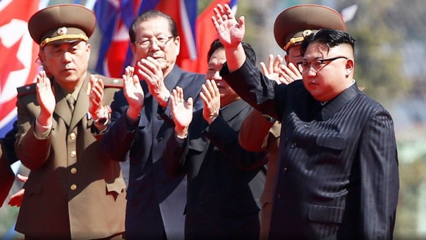 Корейское чудо: Ким Чен Ын открыл в Пхеньяне «образцовую улицу» Корейское чудо: Ким Чен Ын открыл в Пхеньяне «образцовую улицу»