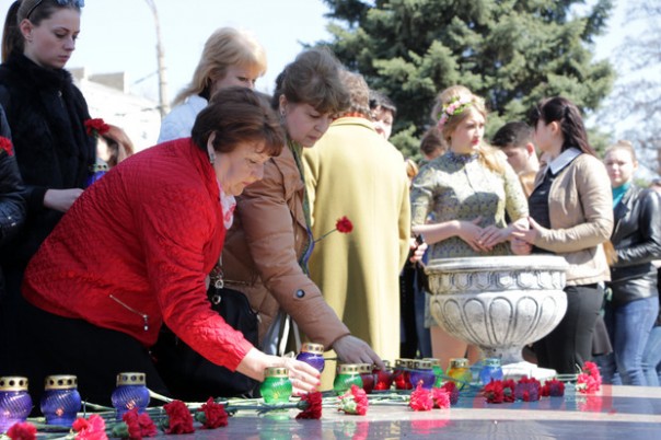Сводка от НМ ЛНР 13 апреля 2017. Обращение Главы ЛНР Игоря Плотницкого по случаю Дня жертв украинской агрессии
