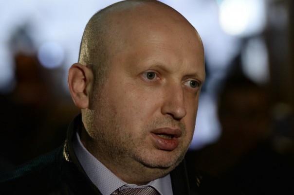 Турчинов боится случайно захватить Россию
