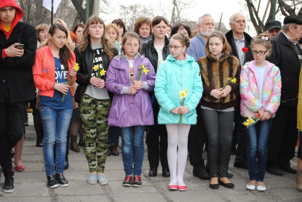 Сводка от НМ ЛНР 14 апреля 2017. Укрофашисты за неделю выпустили по территории Республики 464 боеприпаса Сводка от НМ ЛНР 14 апреля 2017. Укрофашисты за неделю выпустили по территории Республики 464 боеприпаса