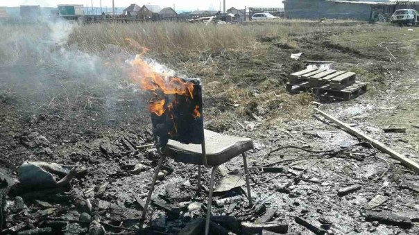 Под Иркутском пятилетний ребёнок случайно сжёг папин КамАЗ