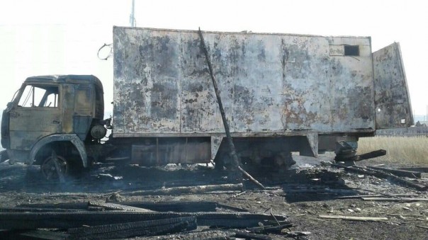 Под Иркутском пятилетний ребёнок случайно сжёг папин КамАЗ