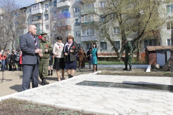 Сводка от НМ ЛНР 15 апреля 2017. Республика готовится к параду 9 мая. Подготовка военнослужащих НМ ЛНР и военной техники