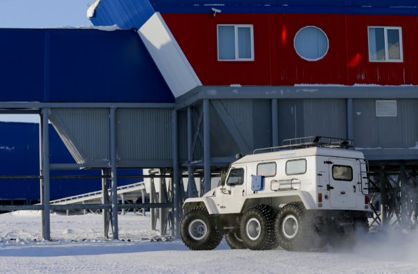 Минобороны показало уникальную военную базу "Арктический трилистник"