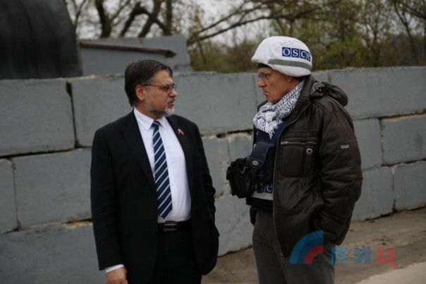 Сводка от НМ ЛНР 18 апреля 2017. Киев вновь сорвал разведение сил. Брифинг уполномоченного представителя ЛНР на переговорах в Минске В. Дейнего