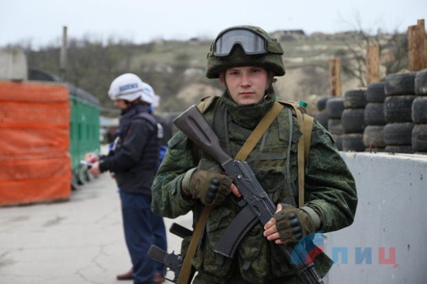 Сводка от НМ ЛНР 18 апреля 2017. Киев вновь сорвал разведение сил. Брифинг уполномоченного представителя ЛНР на переговорах в Минске В. Дейнего