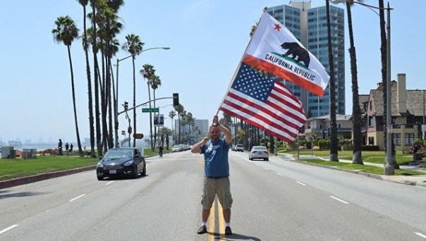 Лидер движения за отделение Калифорнии решил переехать в Россию