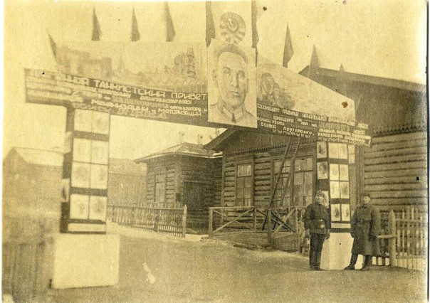 Курсант Леонид Брежнев Курсант Леонид Брежнев