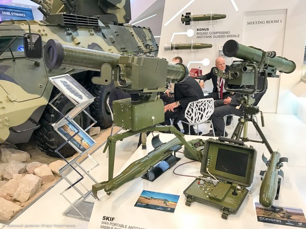 Экспозиция Украины на IDEX-2017. Не стреляйте в пианиста, он играет как умеет! Экспозиция Украины на IDEX-2017. Не стреляйте в пианиста, он играет как умеет!