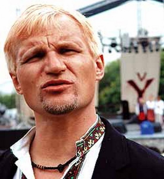 ОножеСкрипка: «Какое гетто? Я никого ни к чему не призываю» ОножеСкрипка: «Какое гетто? Я никого ни к чему не призываю»