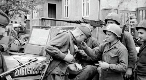 Братья по оружию: 72 года назад состоялась встреча на Эльбе Братья по оружию: 72 года назад состоялась встреча на Эльбе