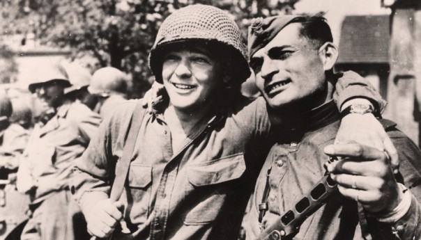 Братья по оружию: 72 года назад состоялась встреча на Эльбе Братья по оружию: 72 года назад состоялась встреча на Эльбе