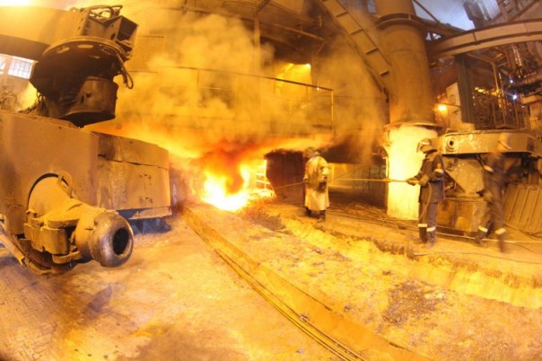 Глава ДНР торжественно запустил работу Харцызского канатного завода «Силур» и принял участие в запуске домны на Енакиевском металлургическом заводе Глава ДНР торжественно запустил работу Харцызского канатного завода «Силур» и принял участие в запуске домны на Енакиевском металлургическом заводе