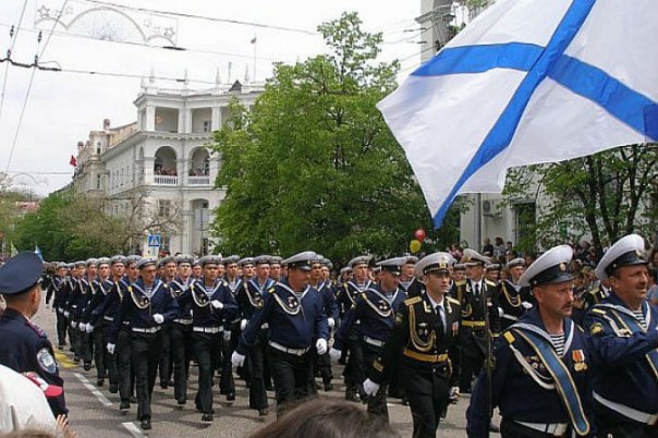 Более 250 тыс. туристов ожидают в Севастополе на майские праздники Более 250 тыс. туристов ожидают в Севастополе на майские праздники