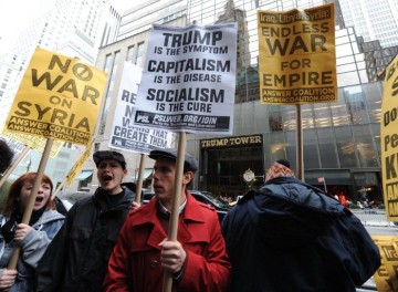 Митинги в США и Британии против агрессии Трампа