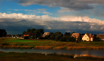 Из быстро пустеющей Литвы предложили сделать международный дом престарелых