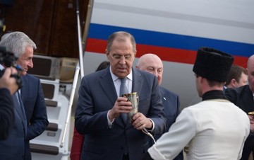 Ехидные комментарии. Ор и топот вместо лезгинки и песен