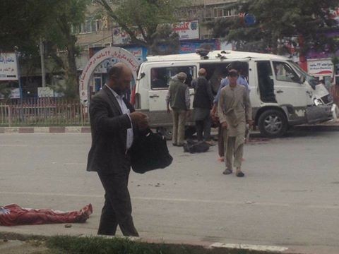 В Кабуле недалеко от американского посольства прогремел мощный взрыв В Кабуле недалеко от американского посольства прогремел мощный взрыв