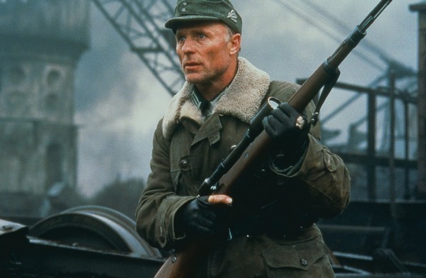 Фильм «Враг у ворот» (2001): Классика антисоветской пропаганды