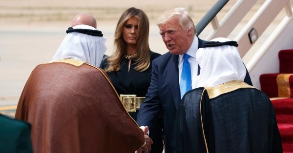Визит Трампа в Саудовскую Аравию Визит Трампа в Саудовскую Аравию