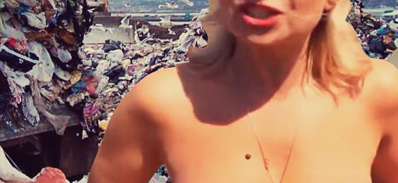 Femen - это заразно, как и всё украинское. 54-летняя актриса показала Путину грудь